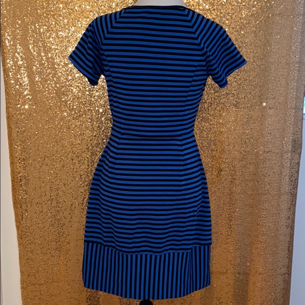 ✨Black & Blue Mid dress - Picture 5 of 9